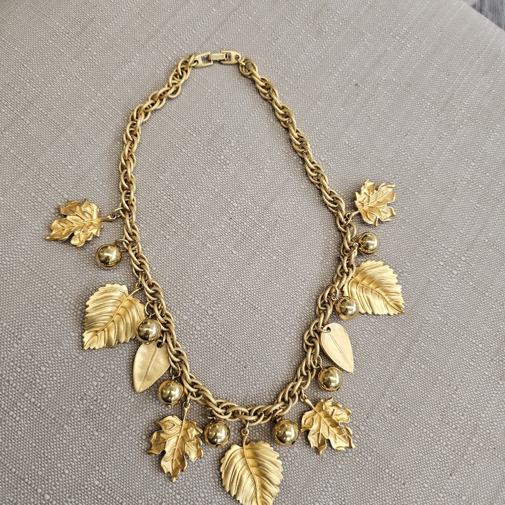 Napier Vintage Necklace with Golden Leaves and Beads STUNNING RARE - Picture 8 of 15